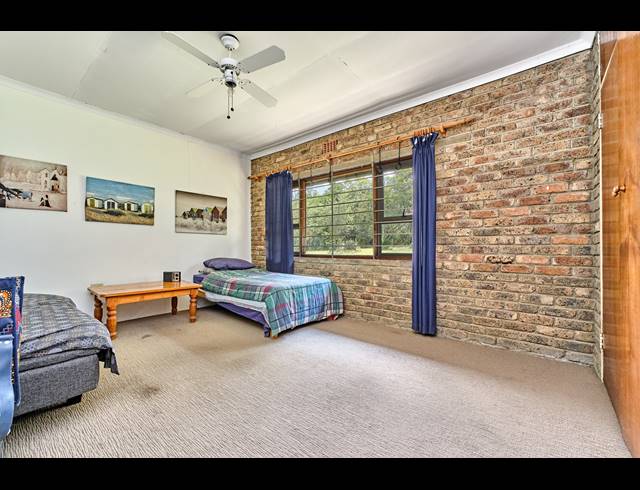 4 BEDROOM EQUESTRIAN PROPERTY FOR SALE IN SUN VALLEY